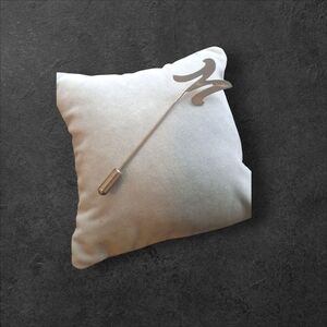 Vintage Goldtone Artistic Brooch Letter M Inital Working 2'